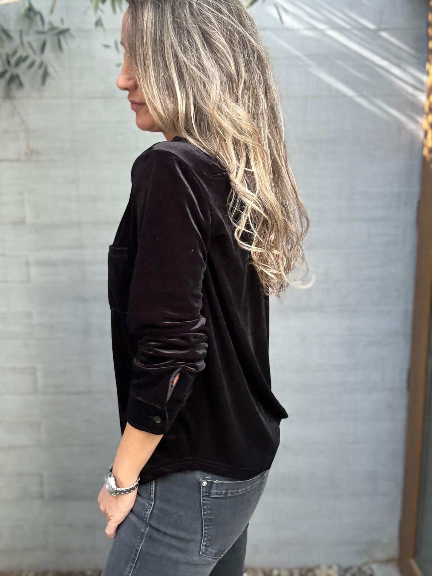 Blusa Terciopelo Negra