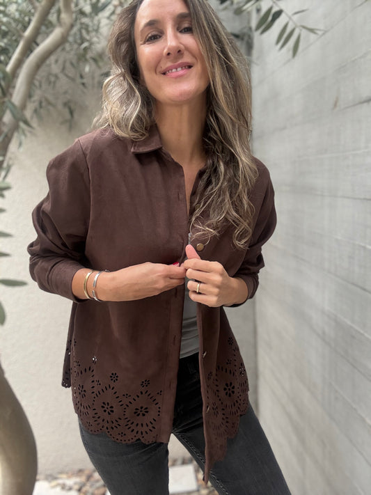 Blusa suede floral cafe