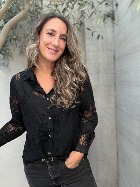 Blusa Encaje negra