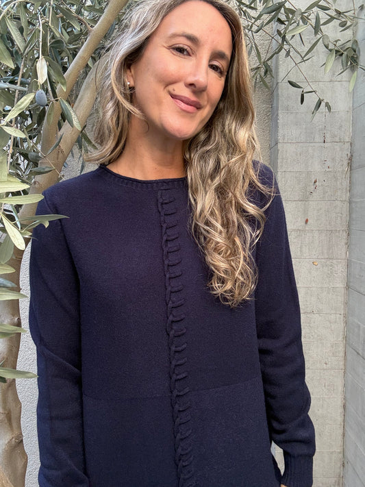 Sweater básico ribete azul
