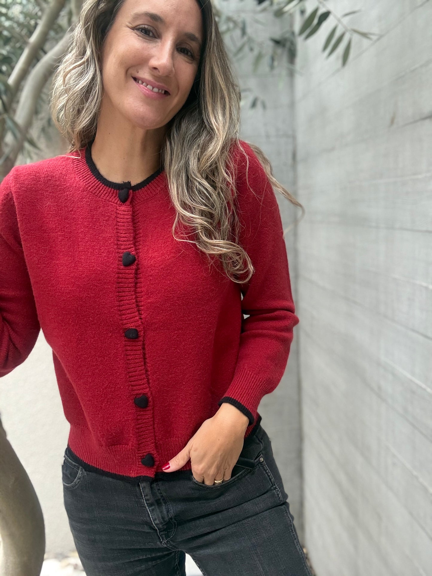 Sweater corazón rojo