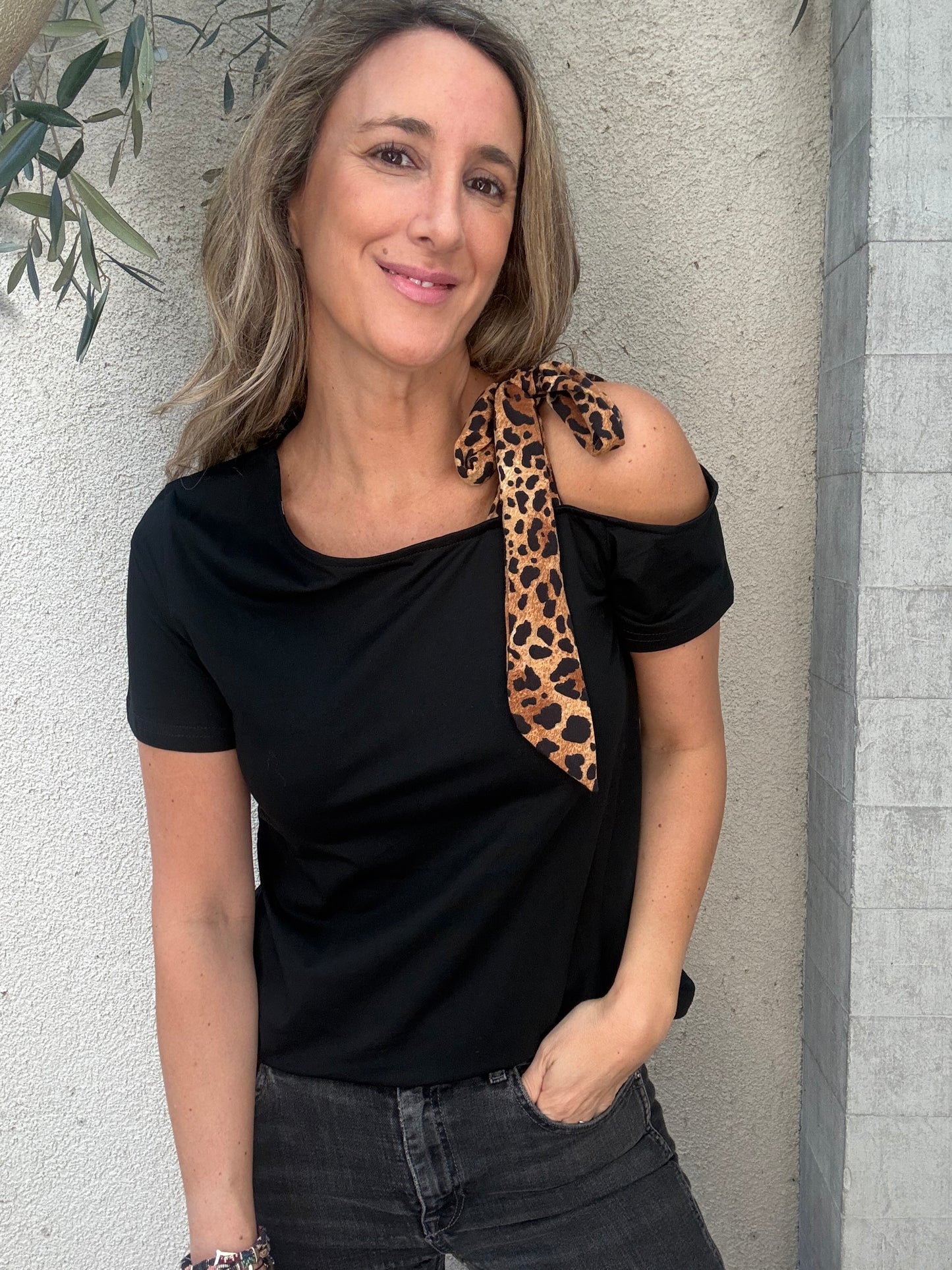 Polera lazo print negro