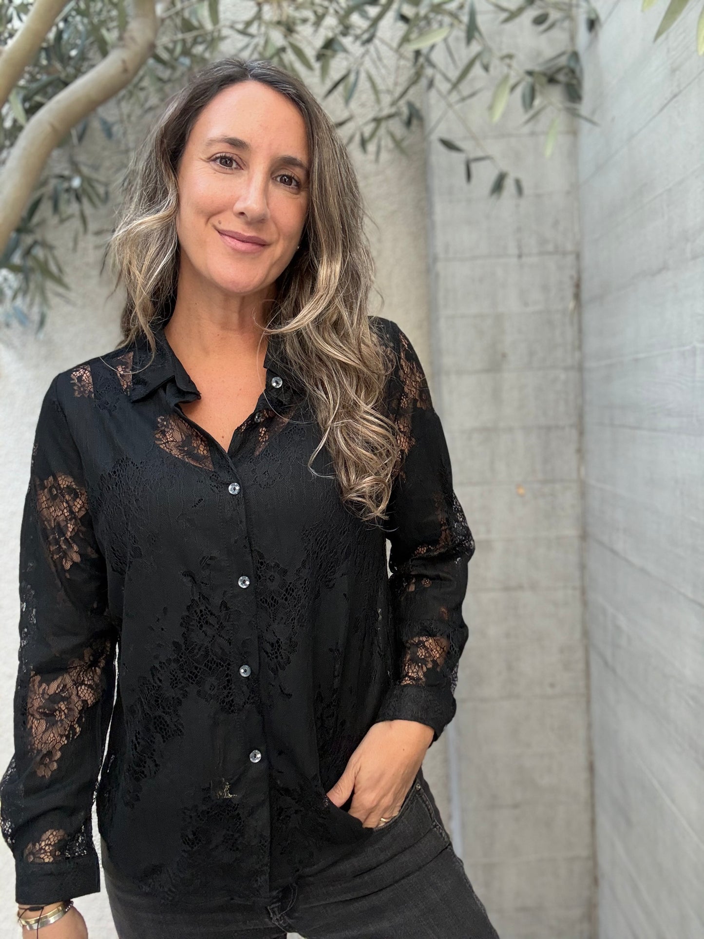 Blusa Encaje negra