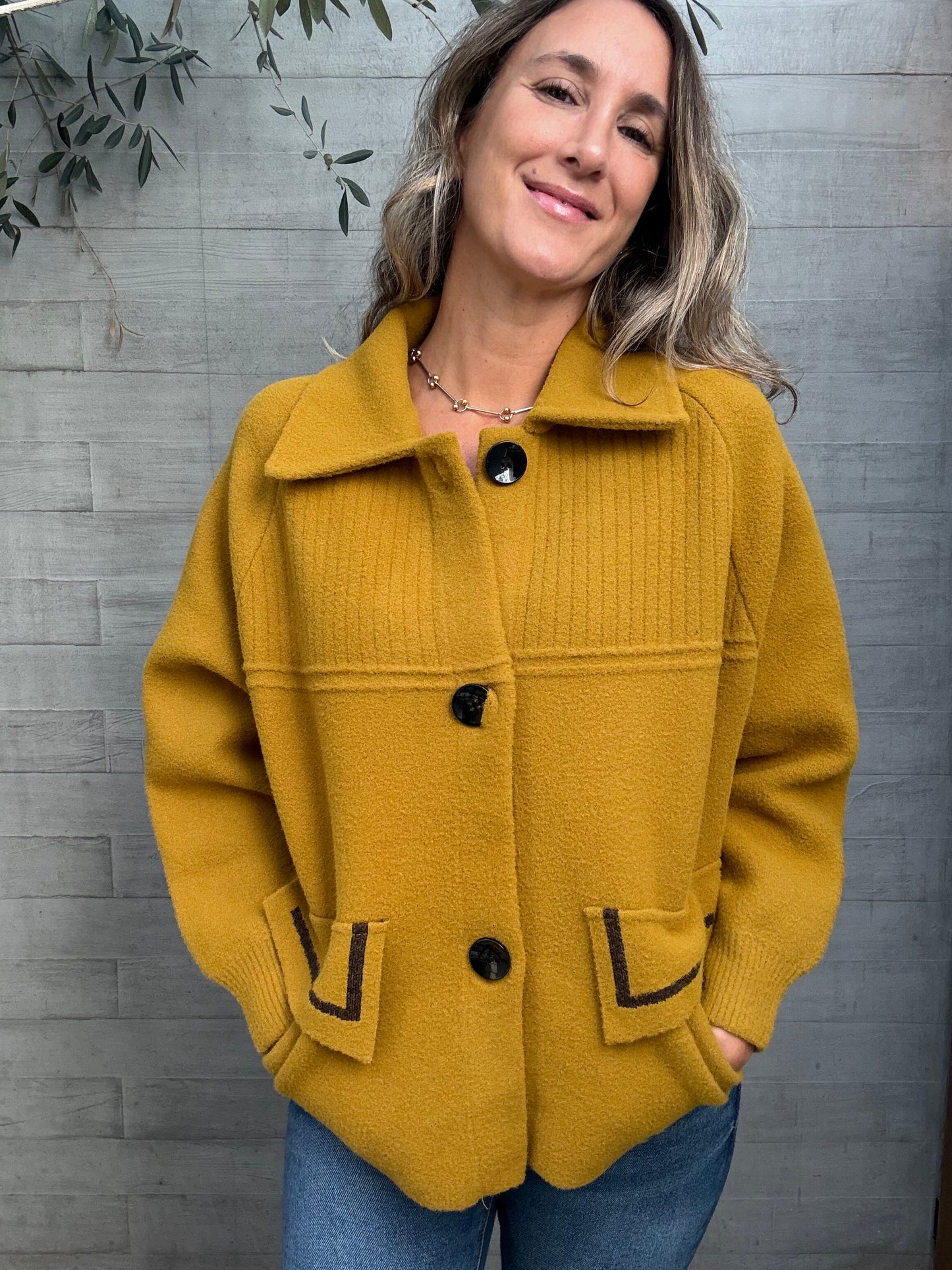 Chaqueta granada mostaza