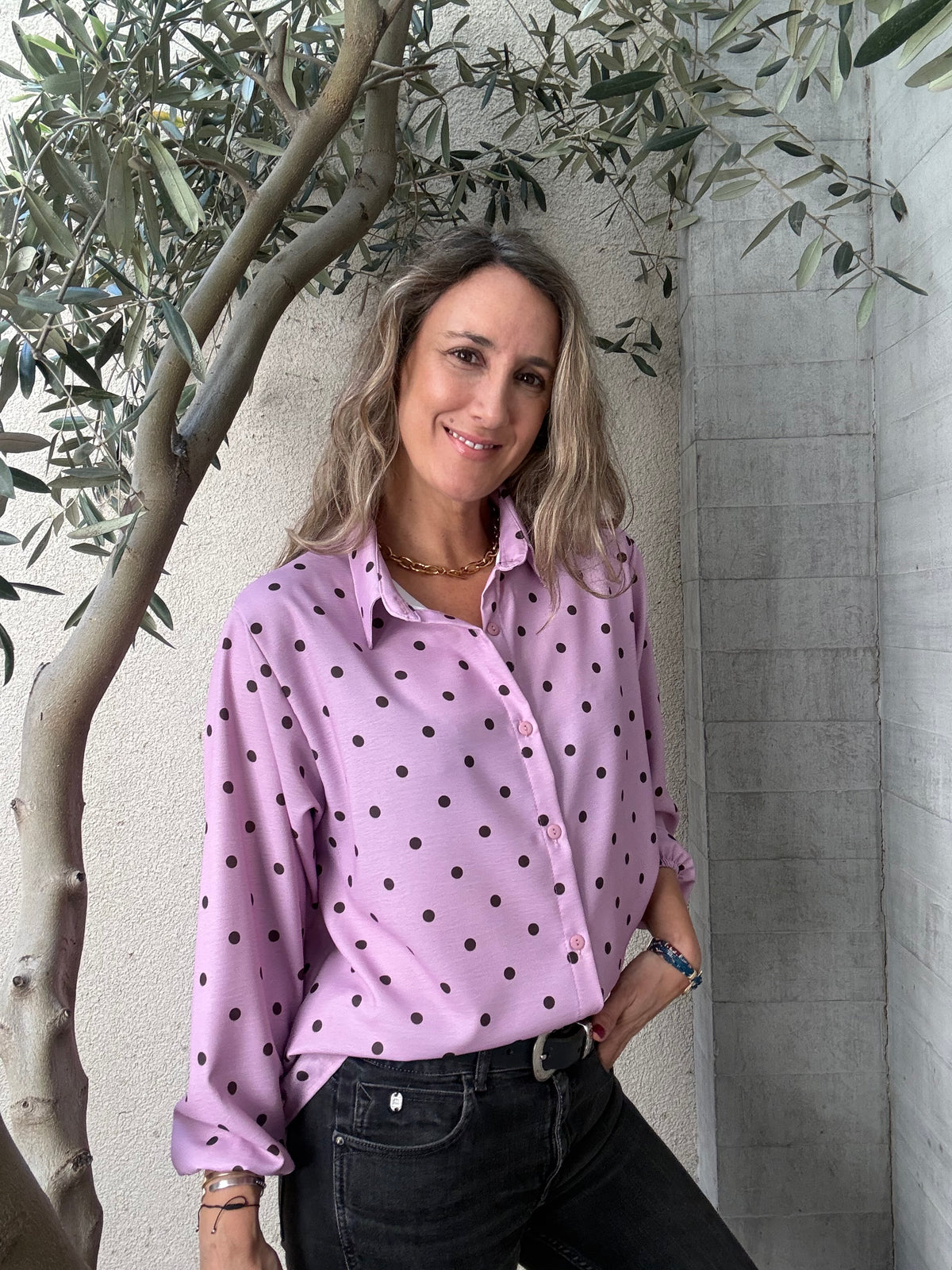 Blusa lunares lila