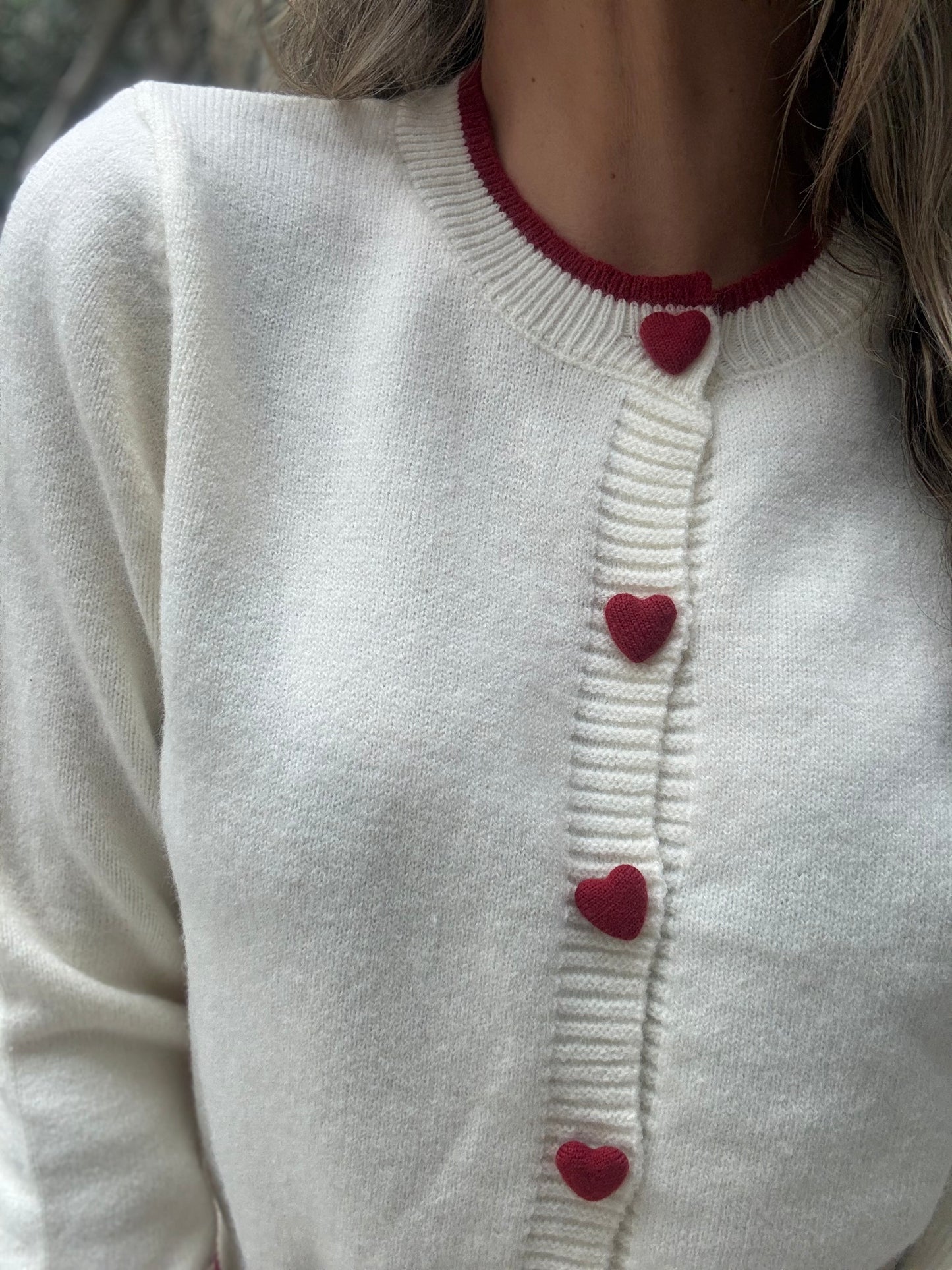 Sweater corazón blanco