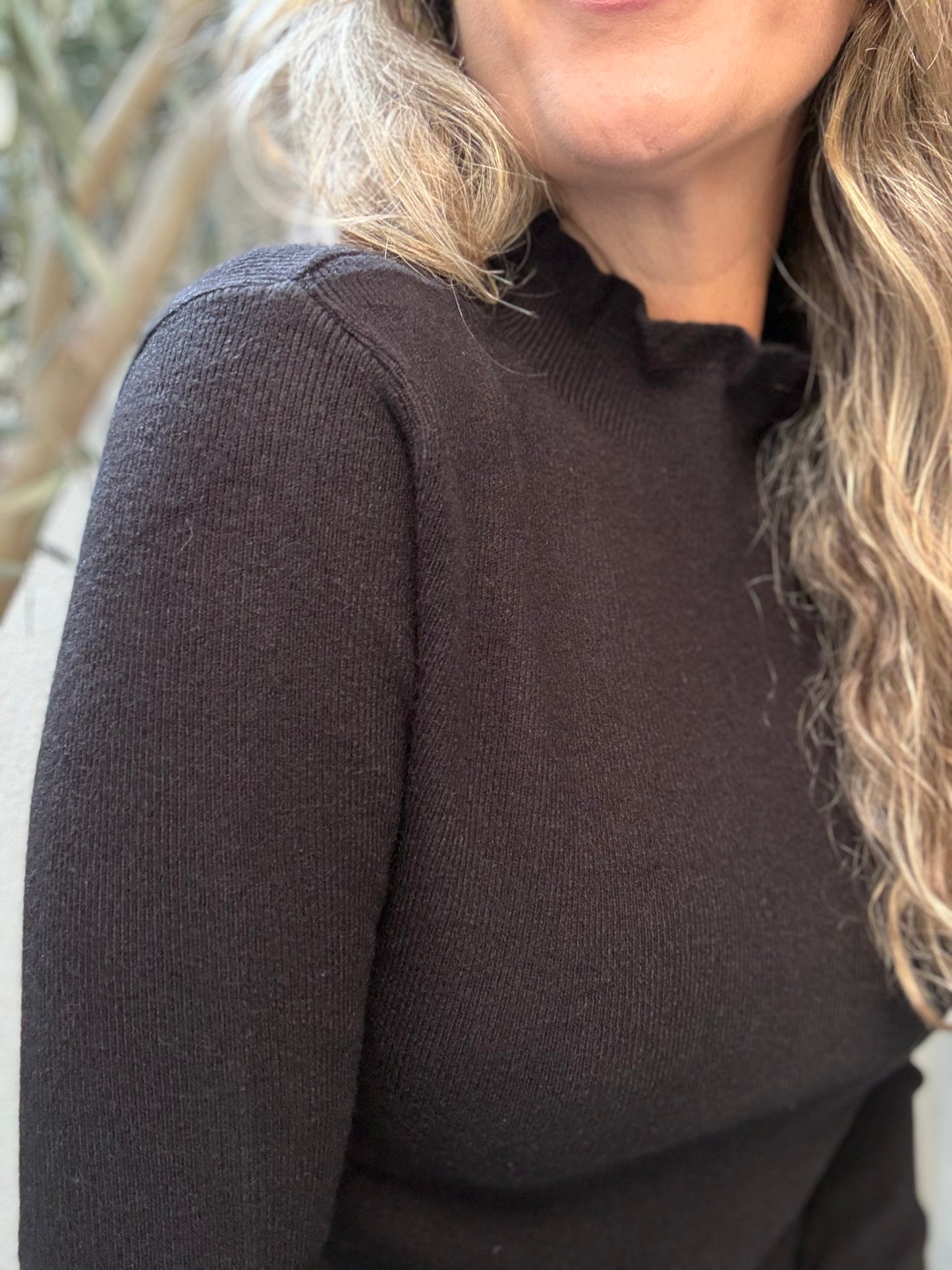 Sweater vuelitos negro