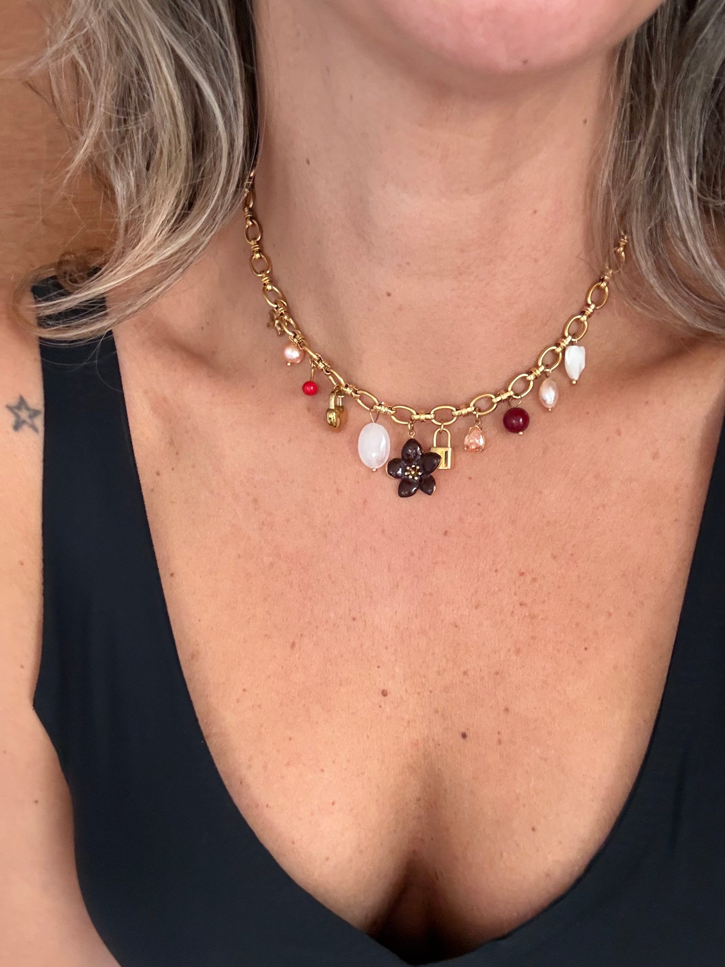 Collar chiches