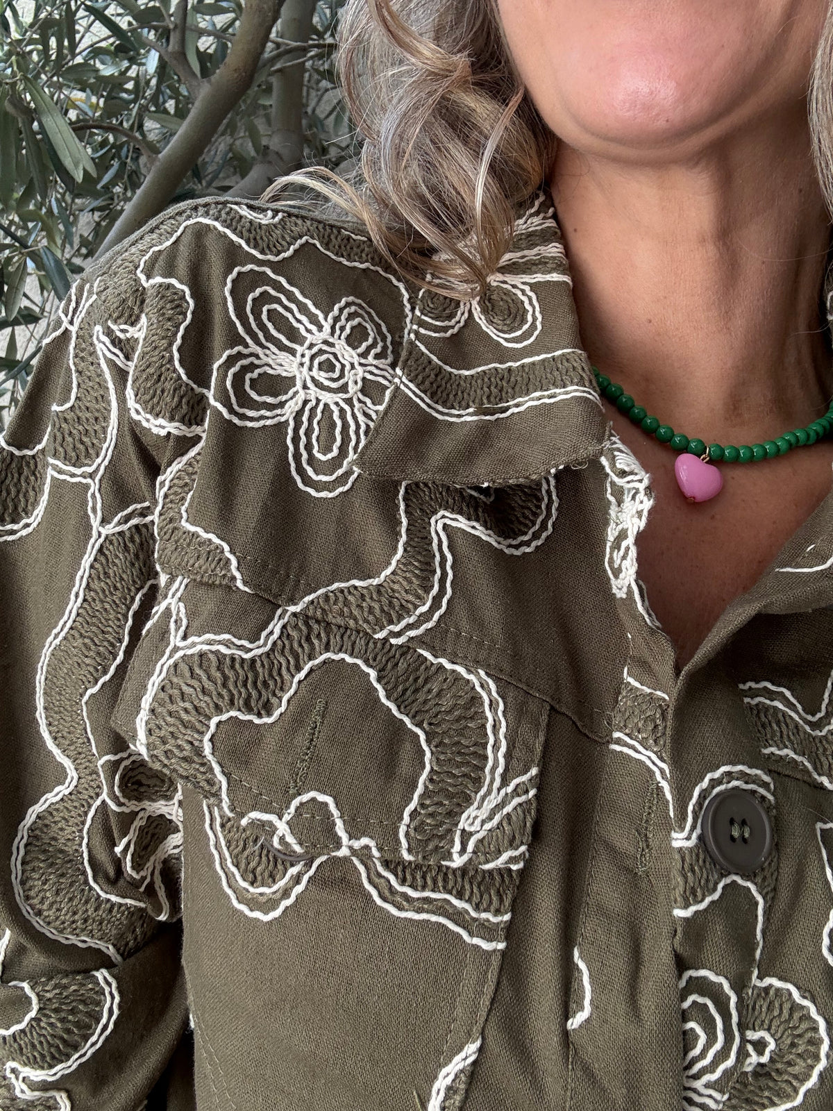 Camisa/chaquetita mallorca bordada verde