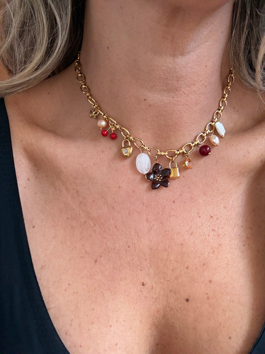 Collar chiches