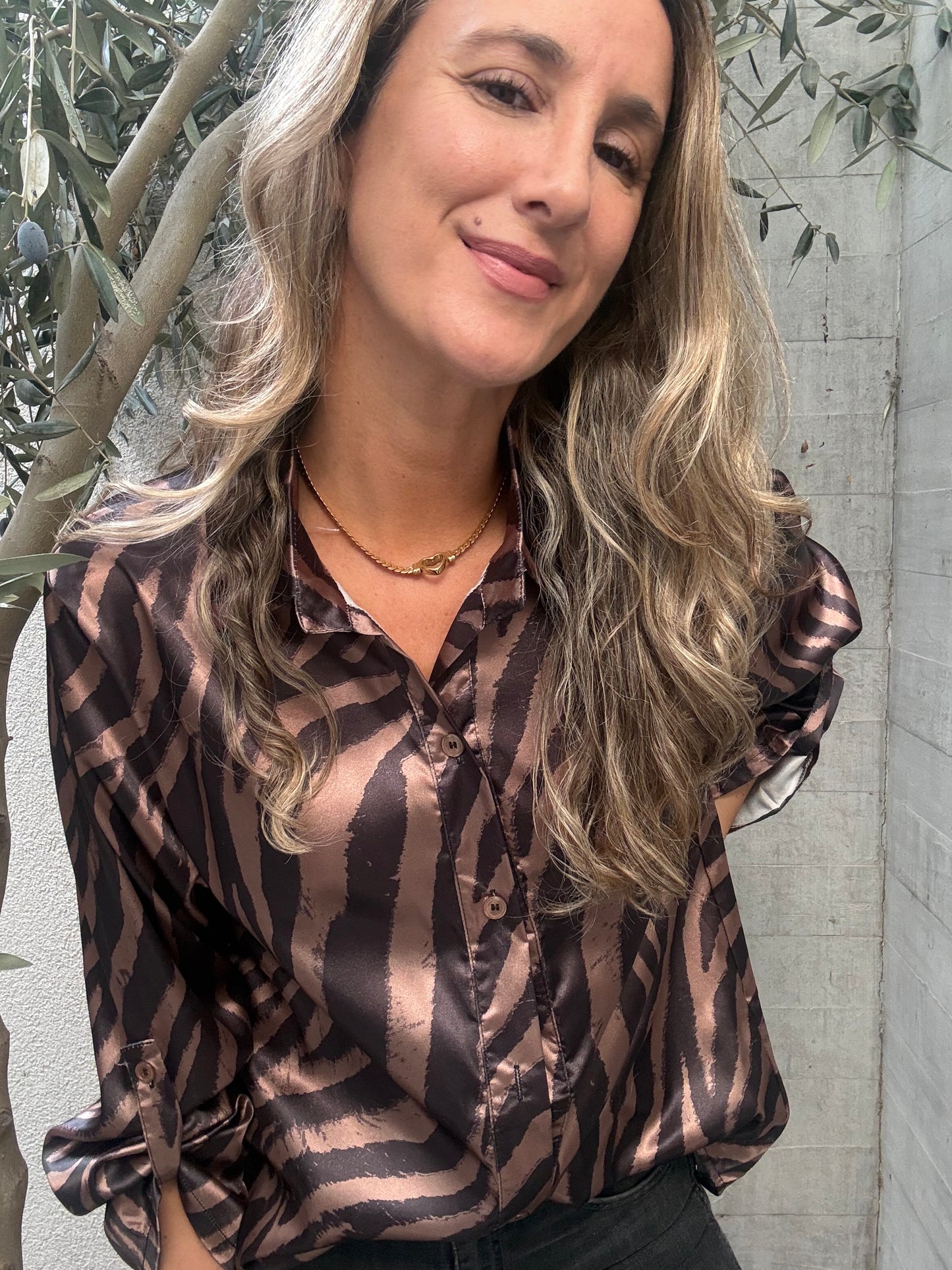 Blusa cebra camel