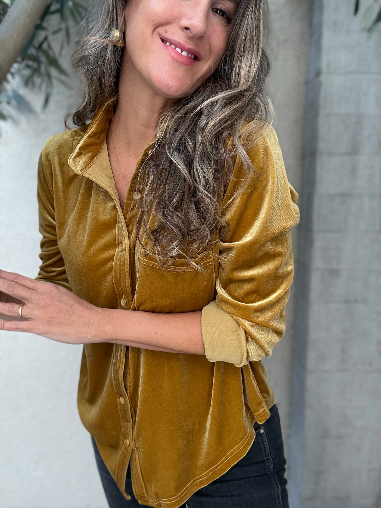 Blusa Terciopelo ocre