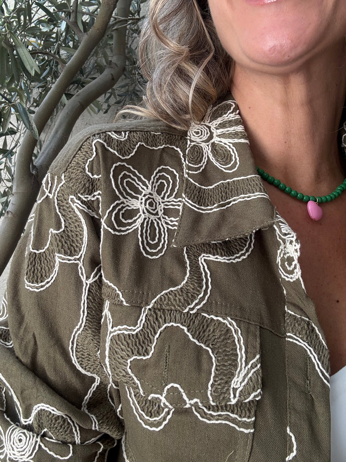 Camisa/chaquetita mallorca bordada verde