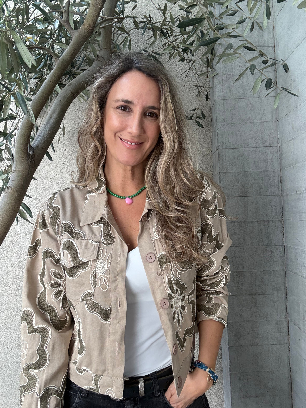 Camisa/chaquetita mallorca bordada beige