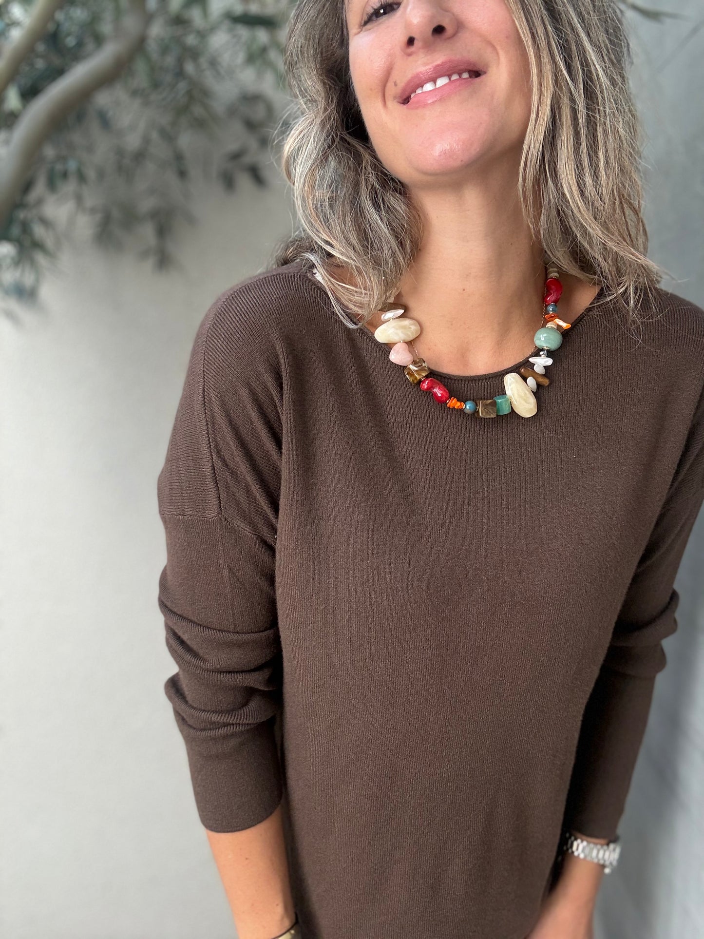 Sweater básico botones café