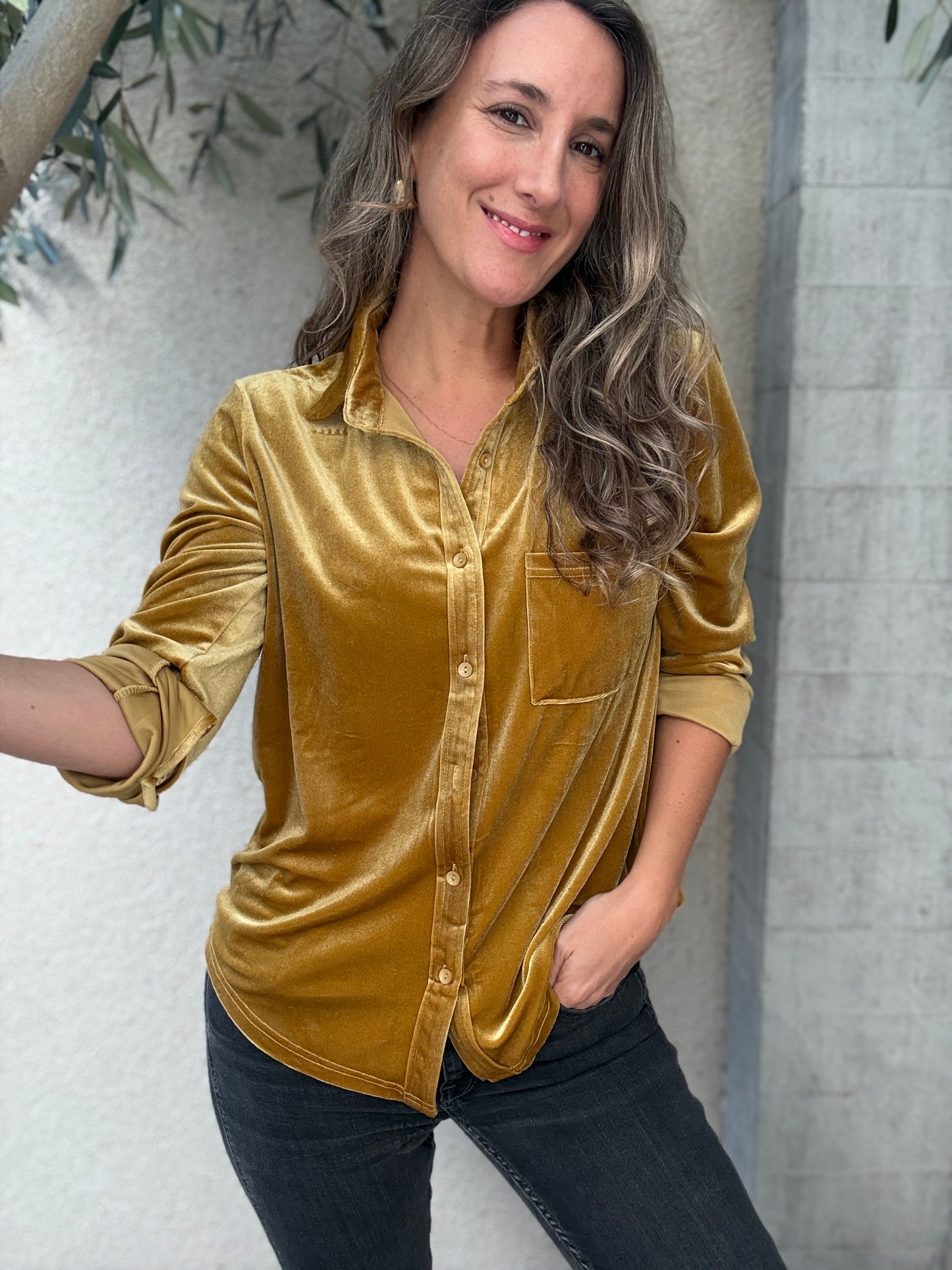 Blusa Terciopelo ocre