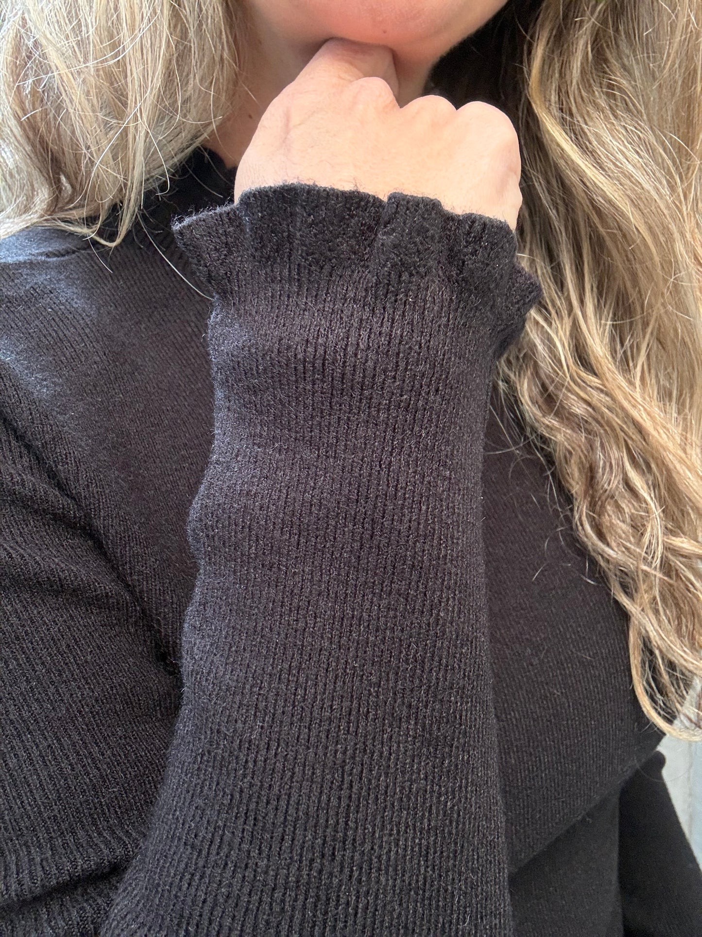 Sweater vuelitos negro