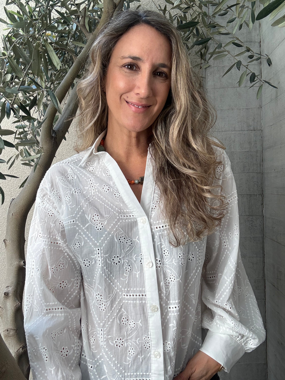 Blusa simple broderie blanca