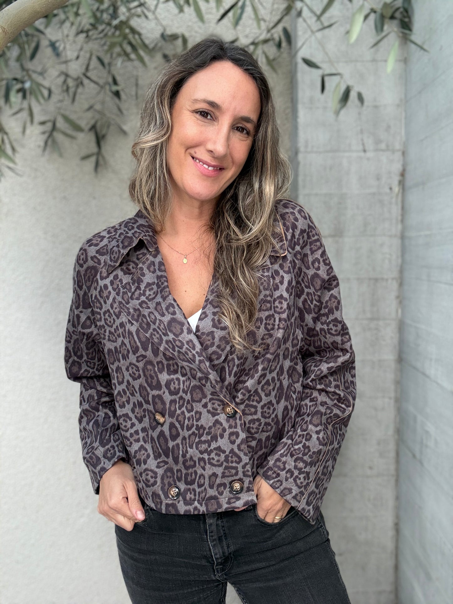 Chaqueta suede print gris