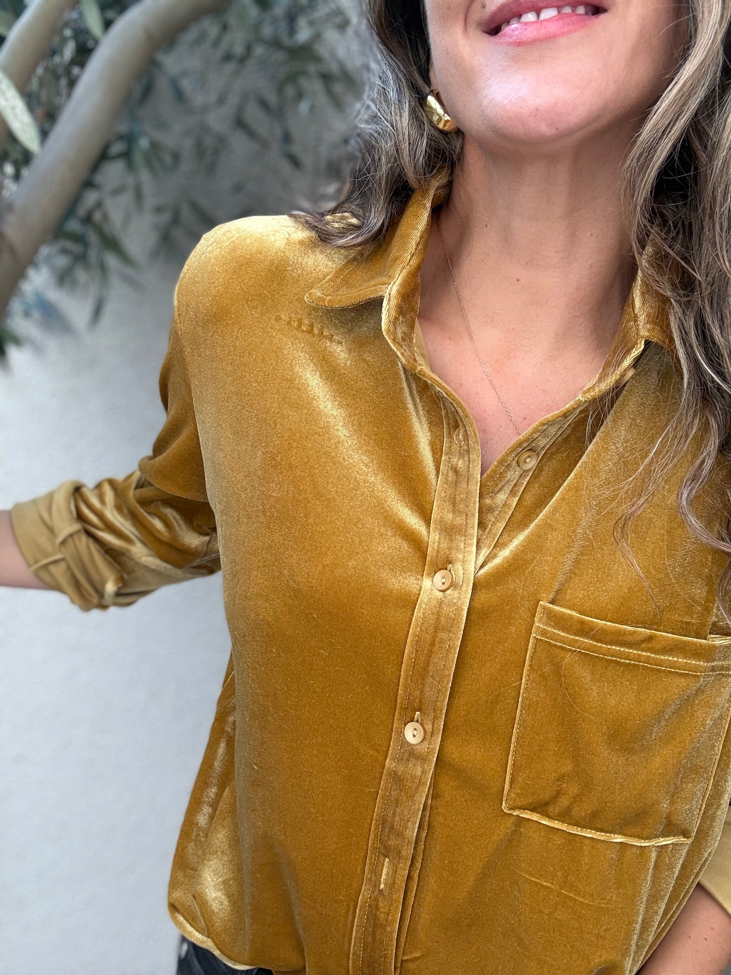 Blusa Terciopelo ocre