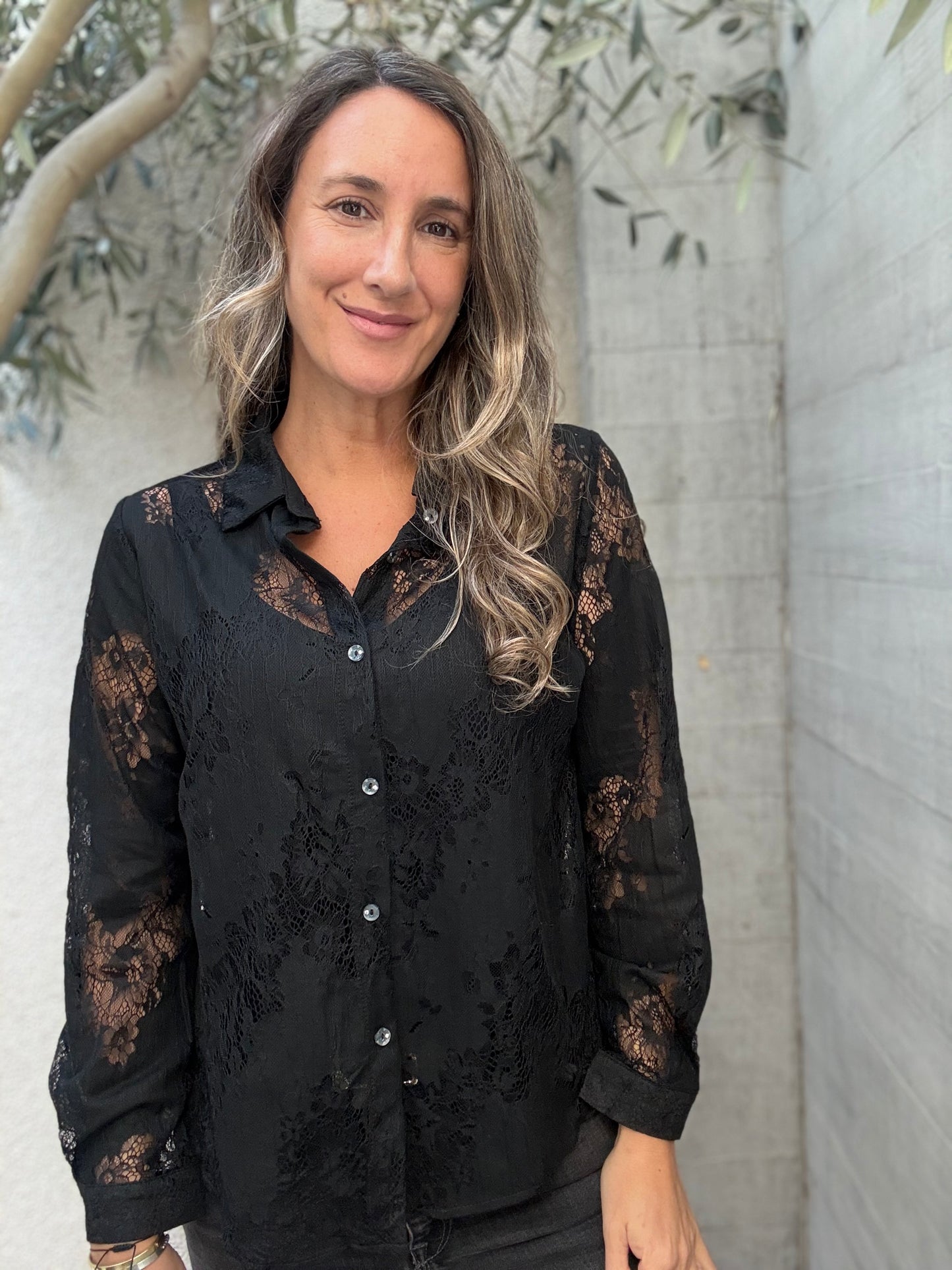 Blusa Encaje negra