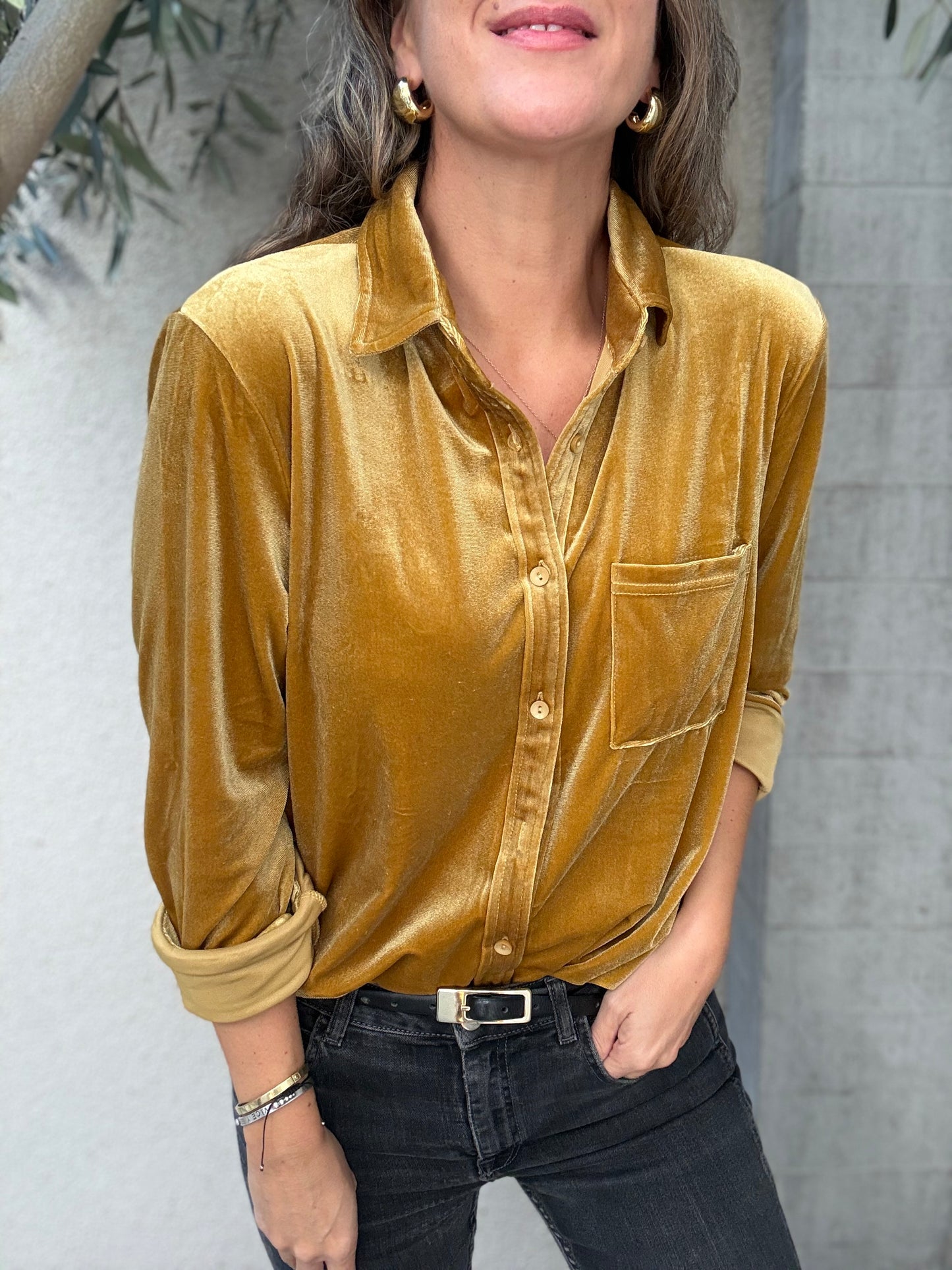 Blusa Terciopelo ocre