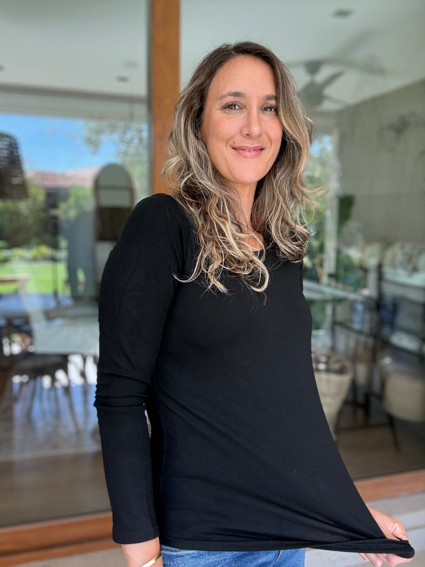 Polera algodón negra