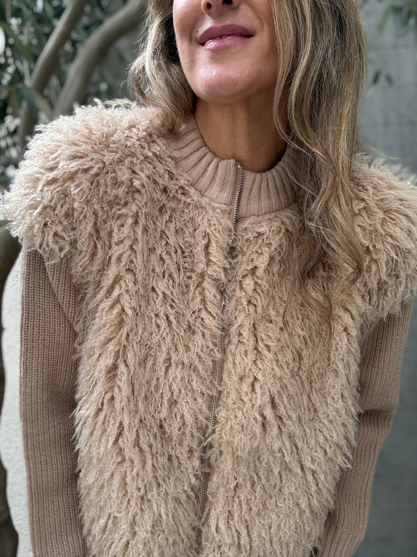 Chaleco Peludo Camel