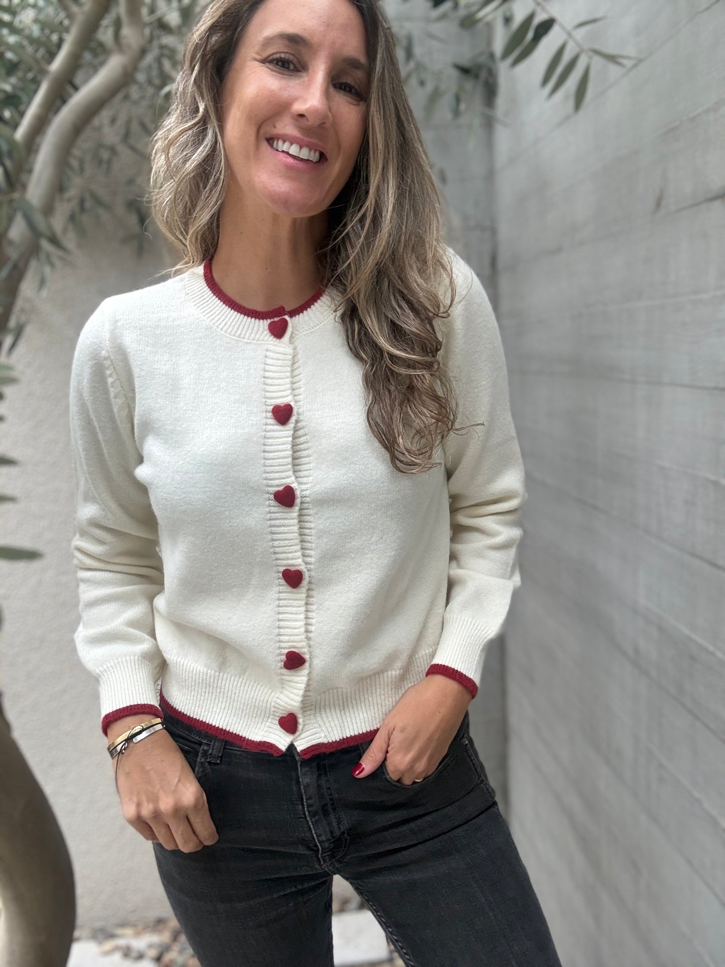 Sweater corazón blanco