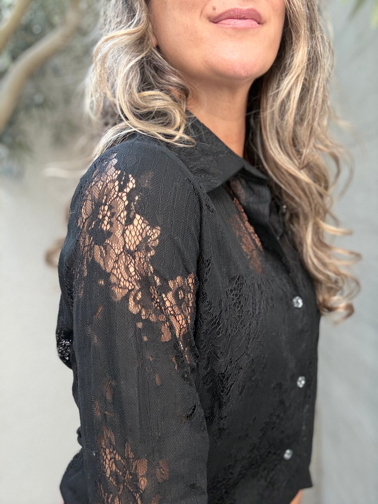 Blusa Encaje negra