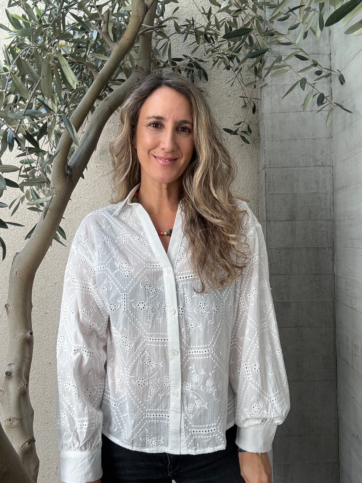 Blusa simple broderie blanca