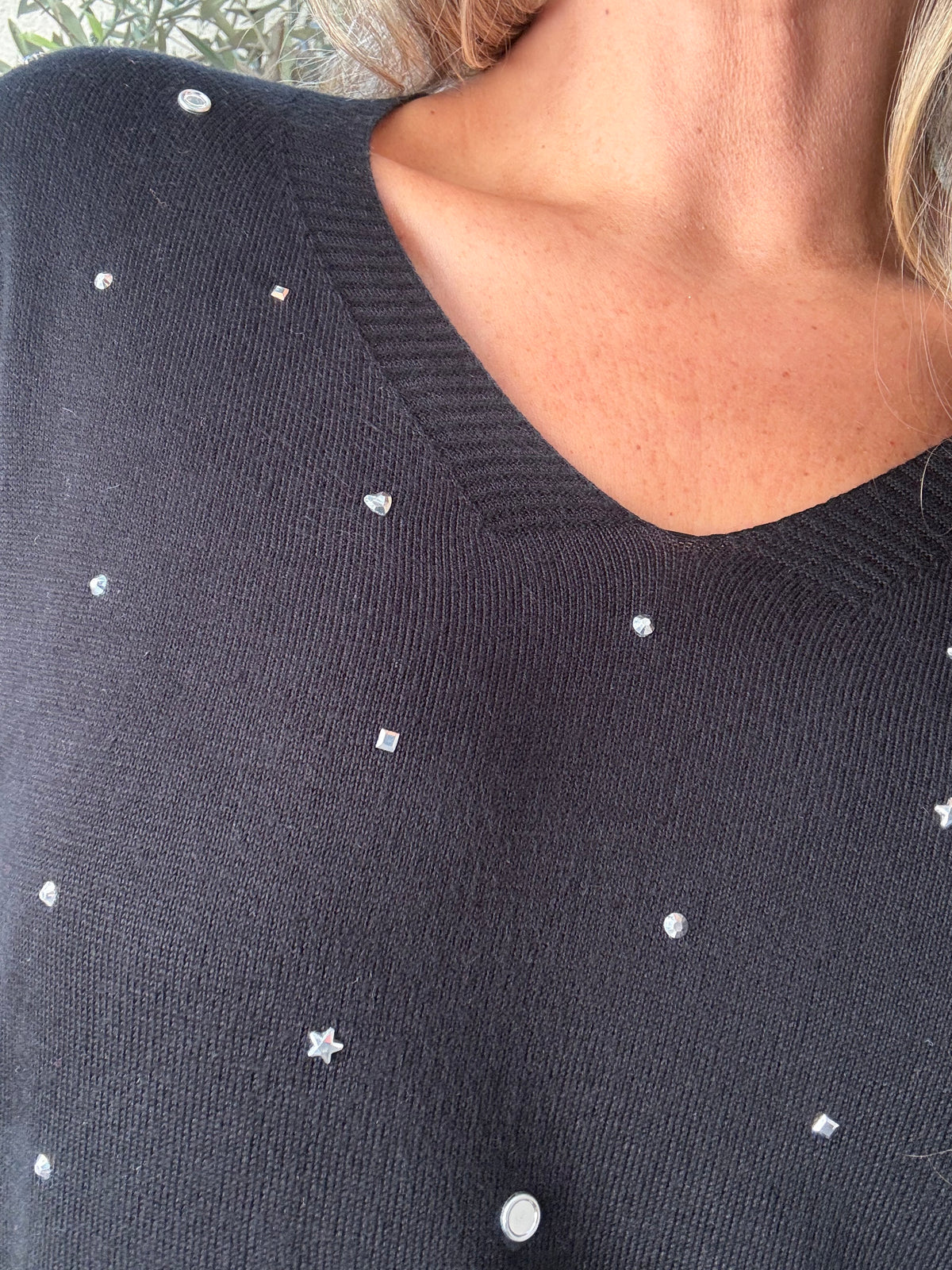 Chalequito tachas negro