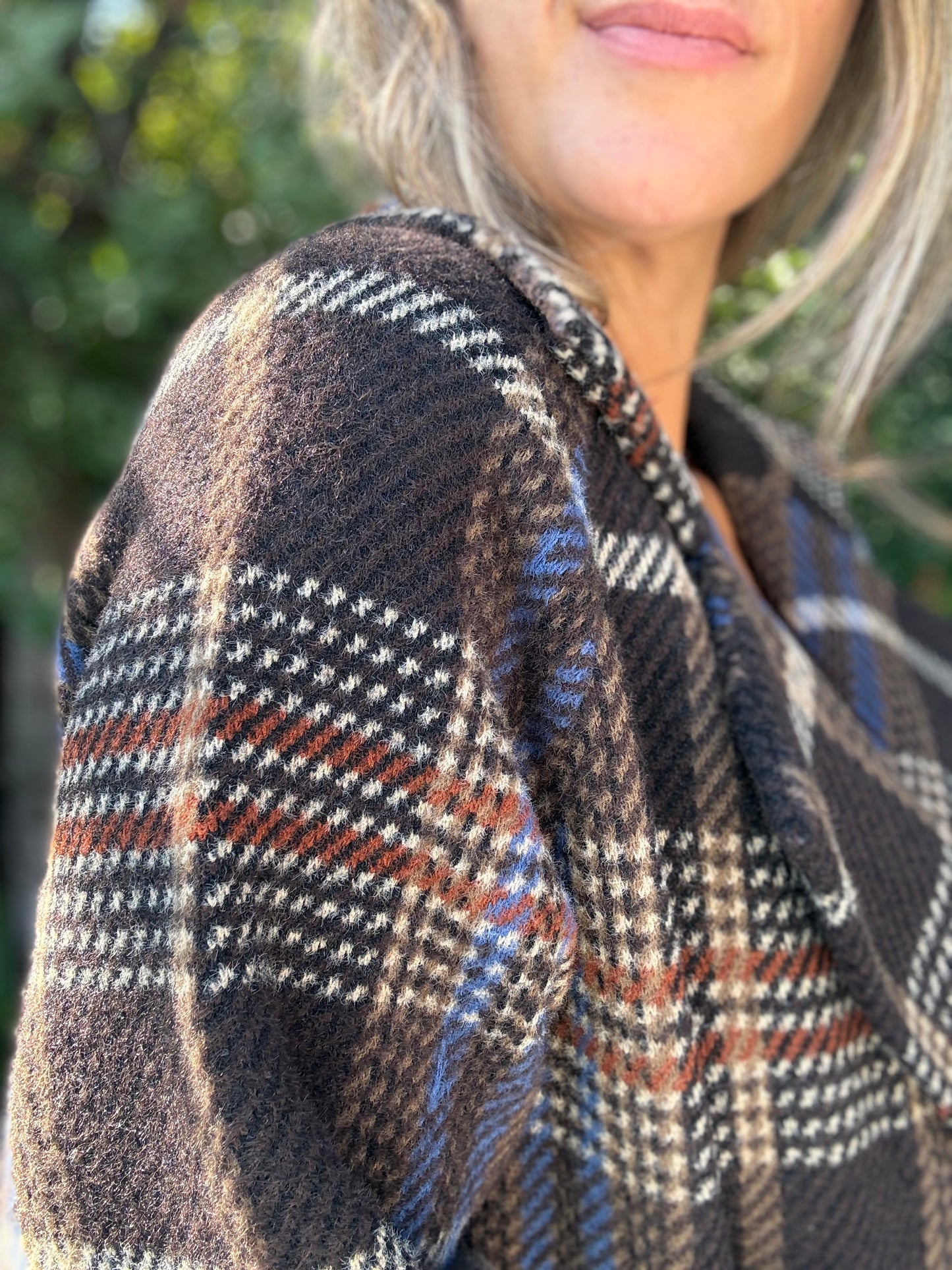 Chaqueta escocesa café