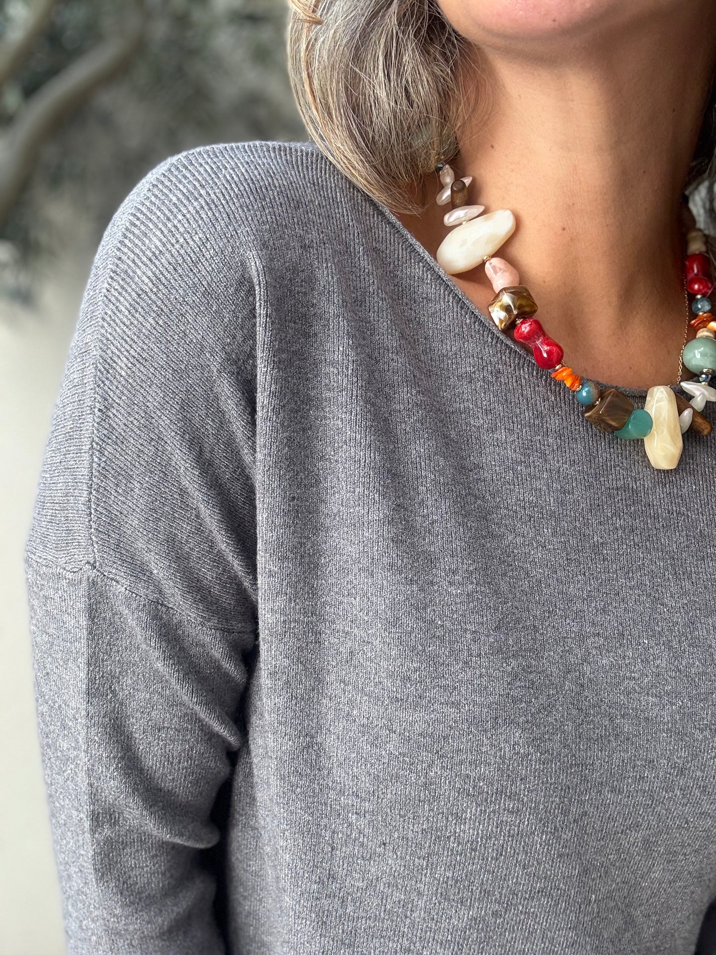 Sweater básico botones gris