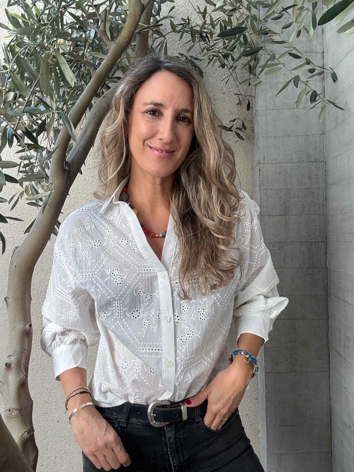 Blusa simple broderie blanca