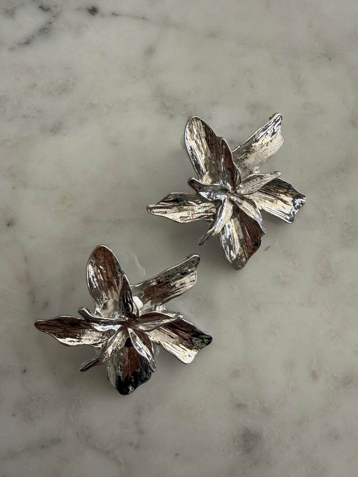 Aros Flor plateados