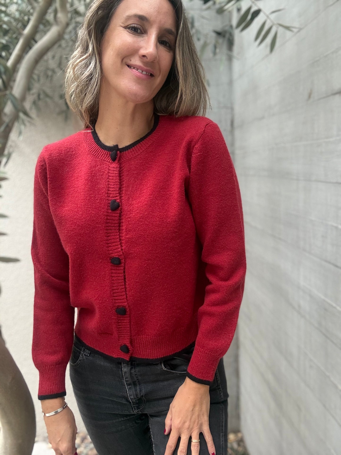 Sweater corazón rojo