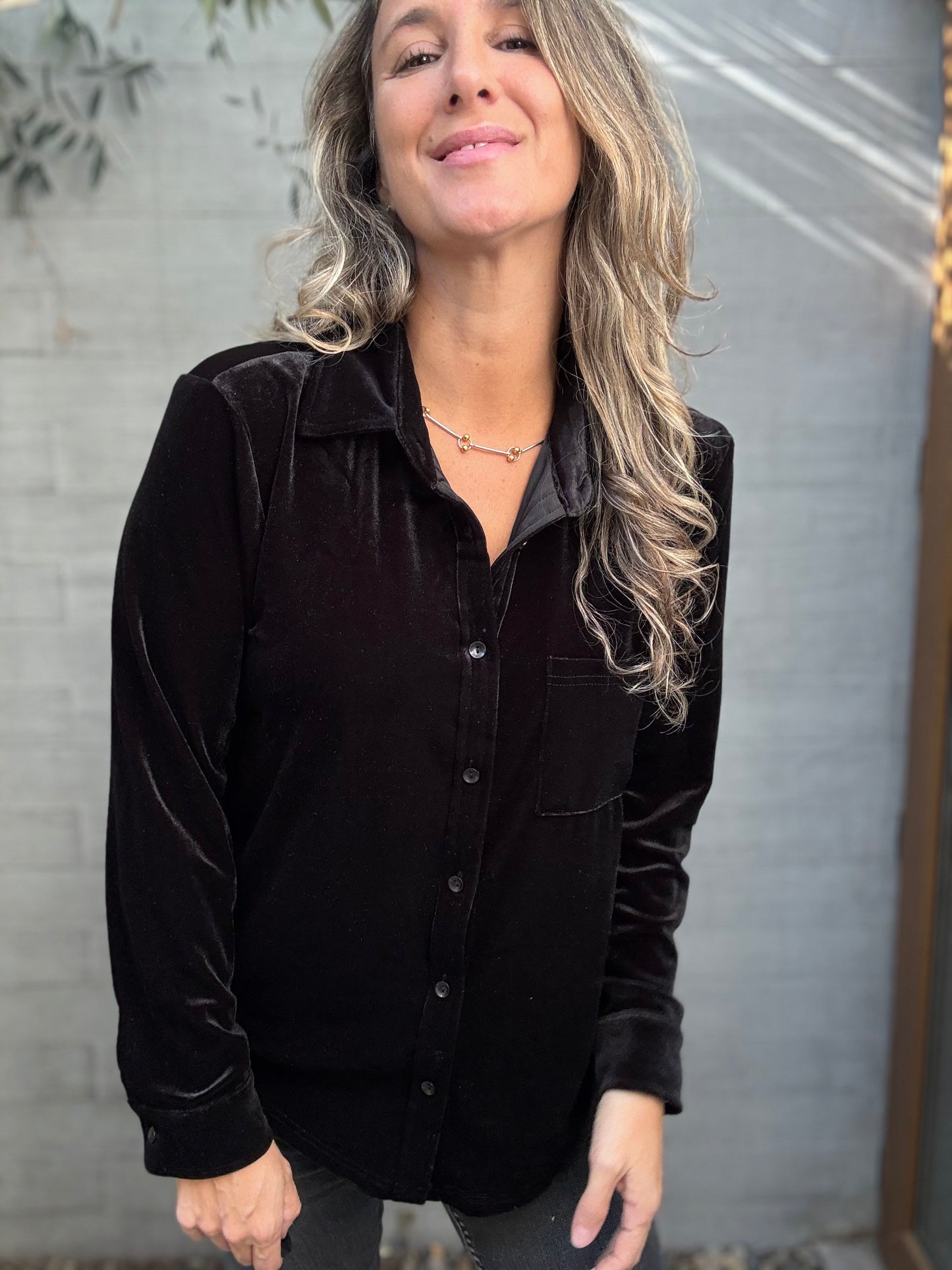 Blusa Terciopelo Negra