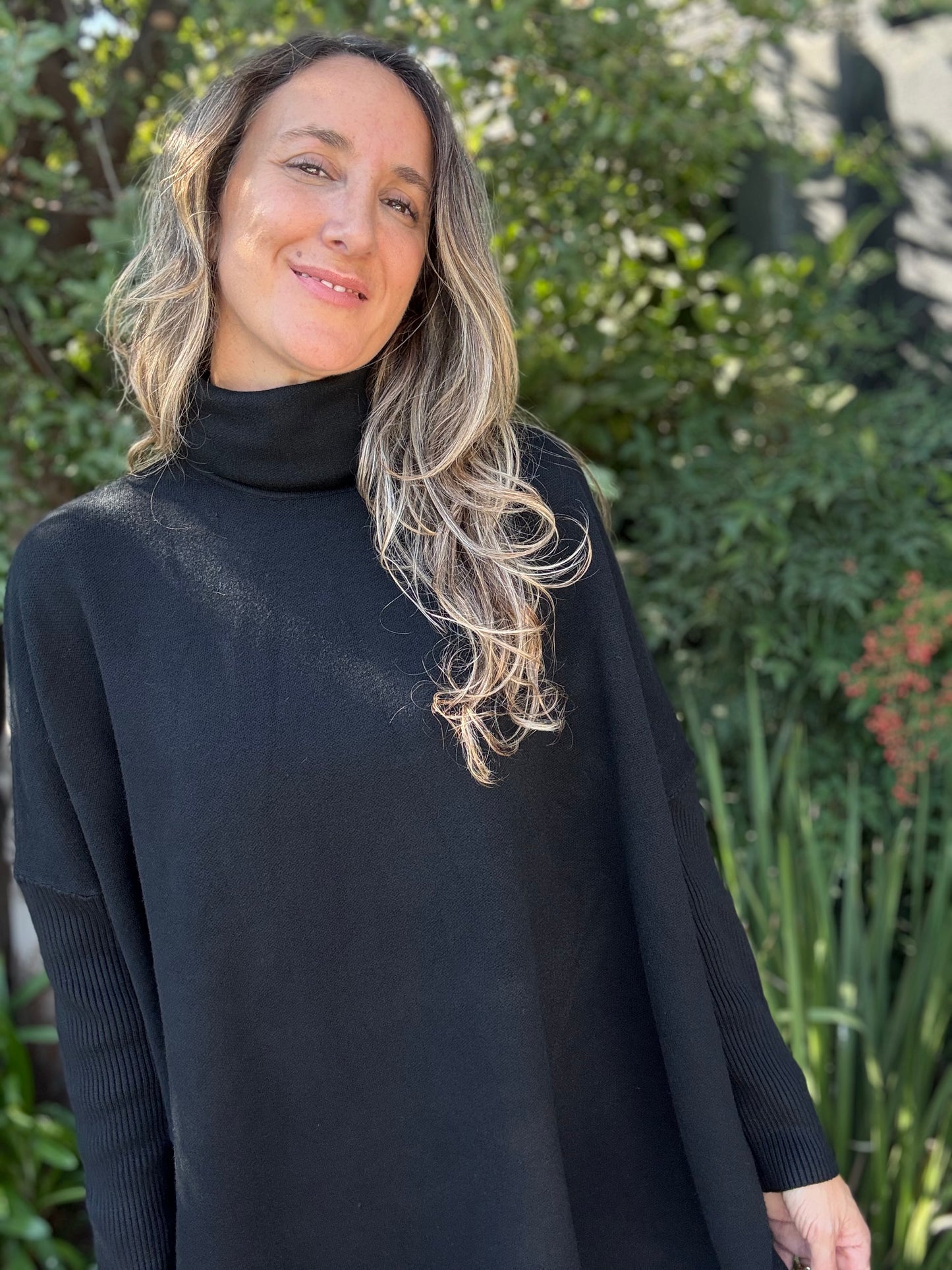 Poncho Altea negro