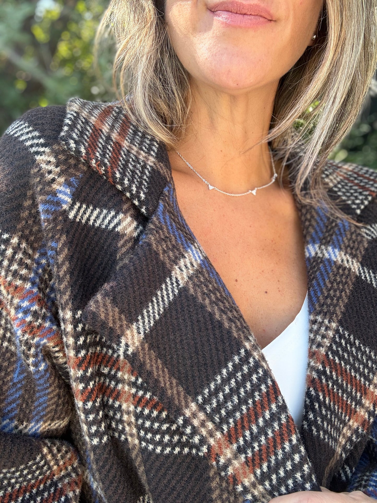 Chaqueta escocesa café