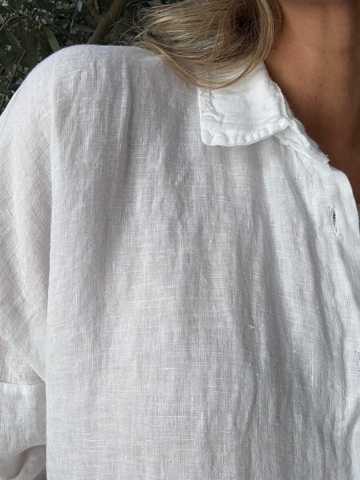 Blusa clásica 100% lino blanco