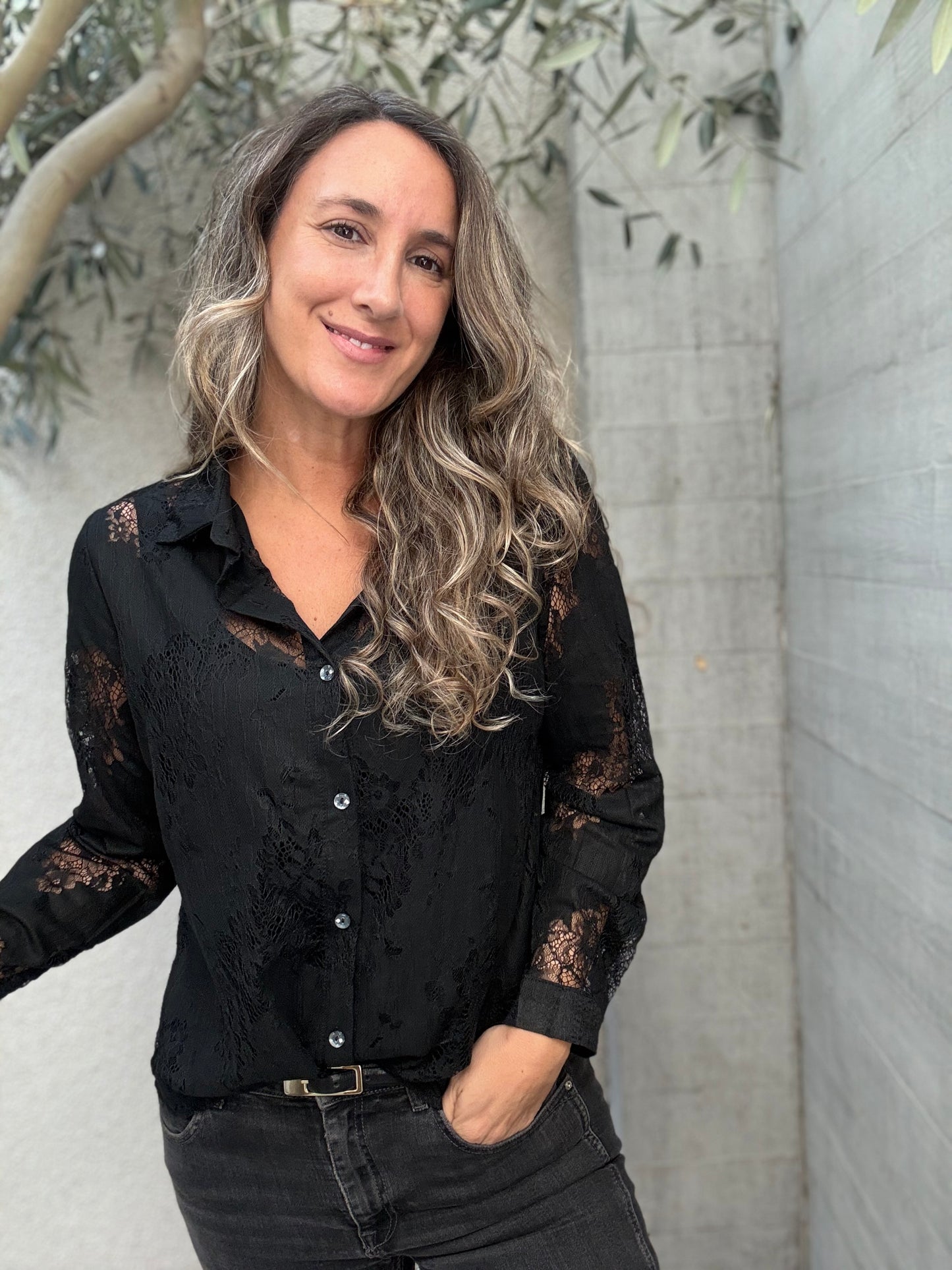 Blusa Encaje negra