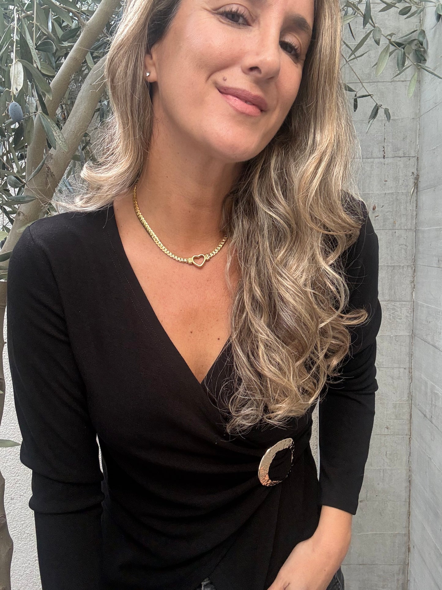 Polera argolla negra