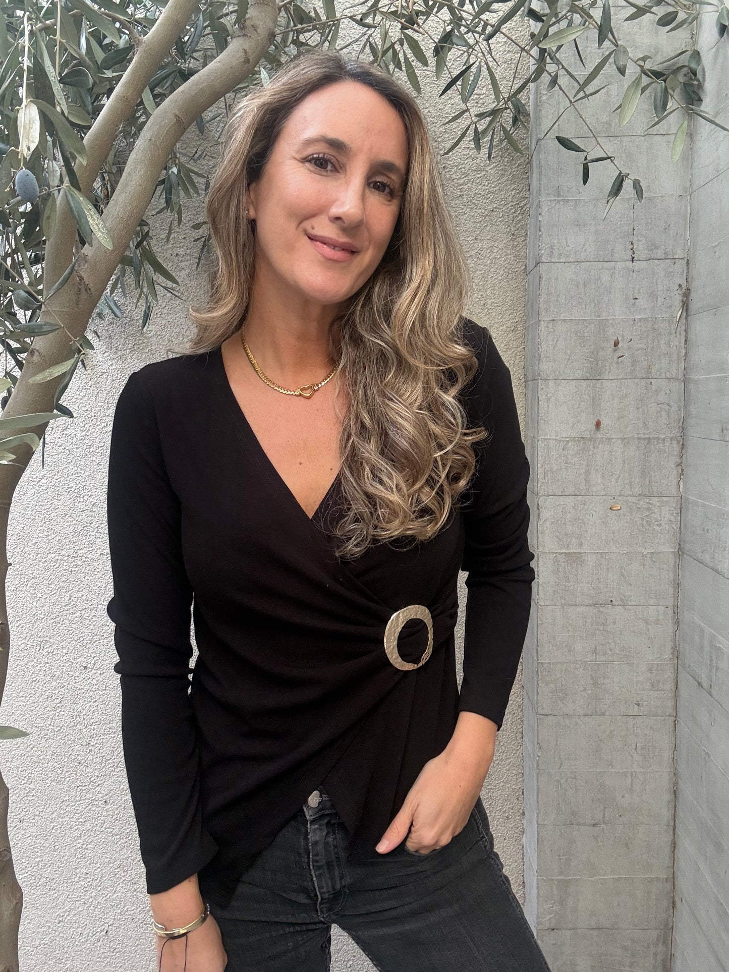 Polera argolla negra