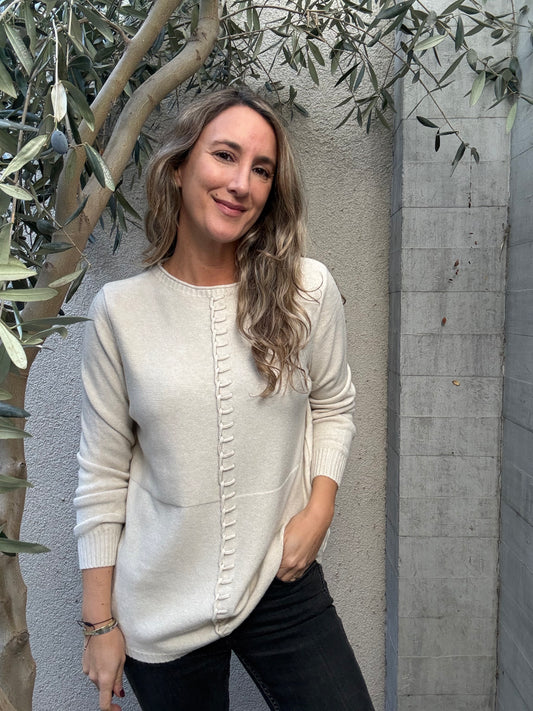 Sweater básico ribete beige