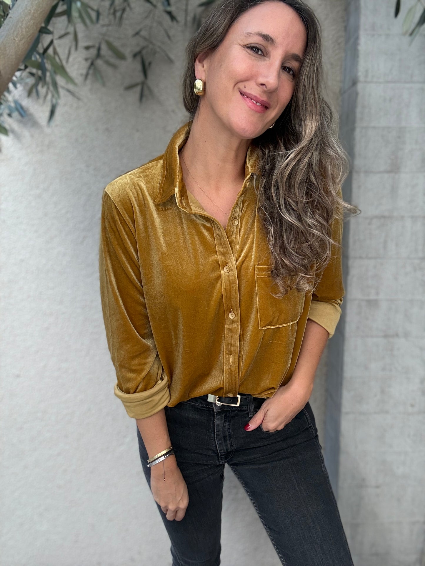 Blusa Terciopelo ocre