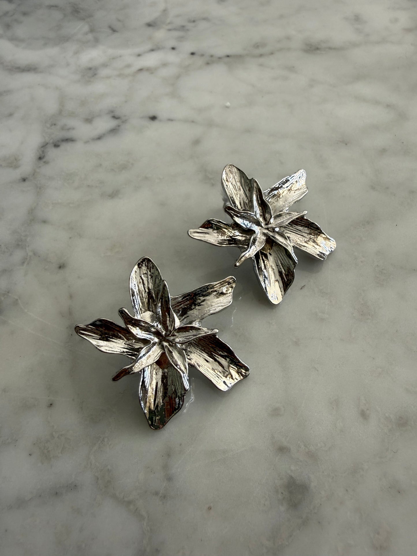 Aros Flor plateados