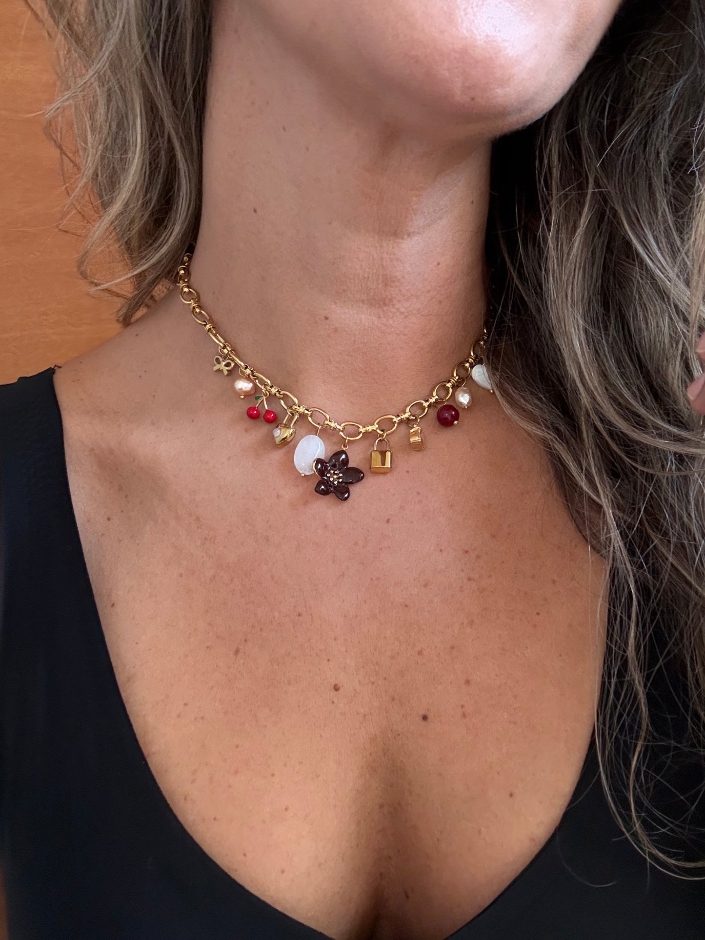 Collar chiches