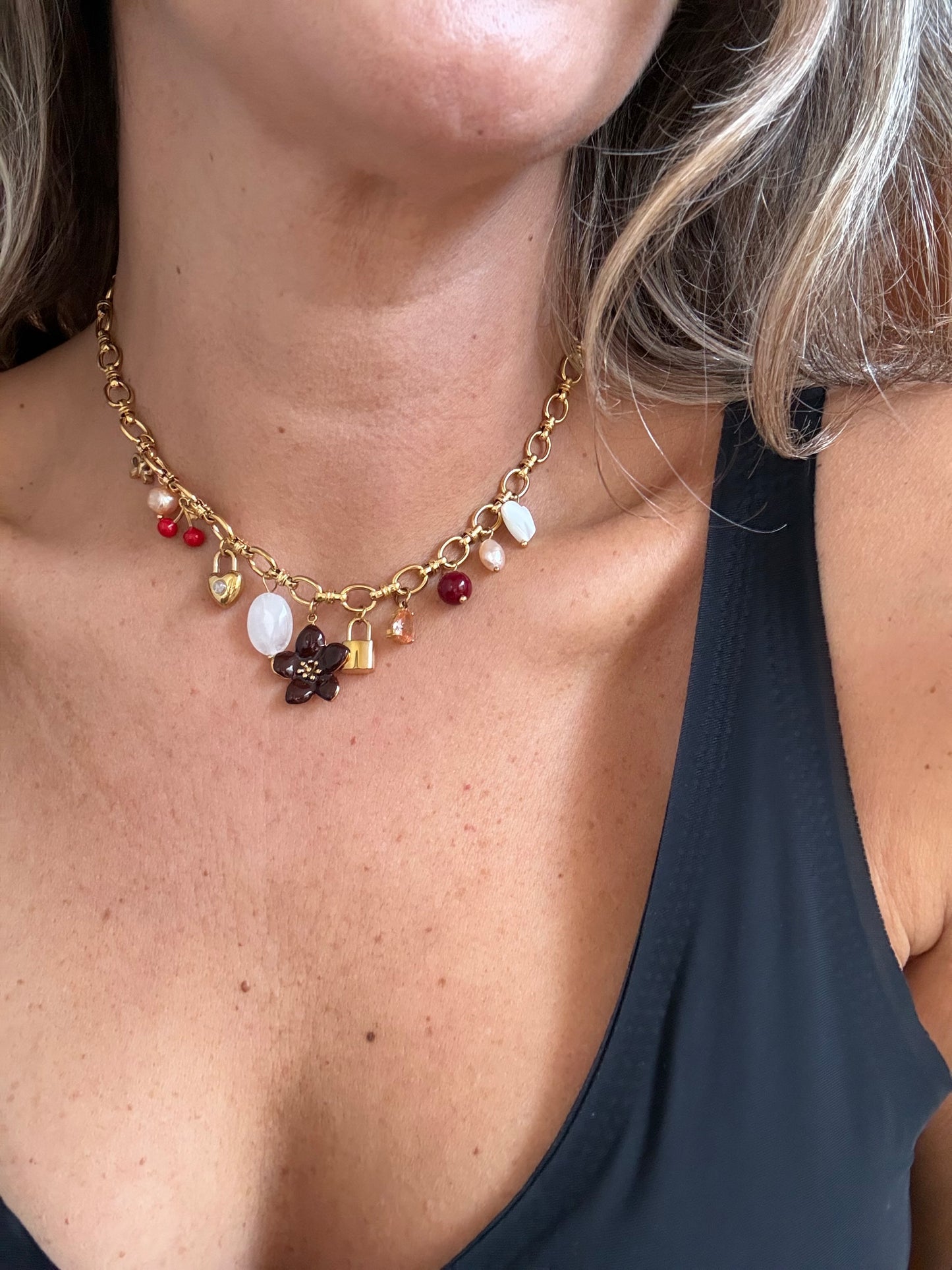 Collar chiches