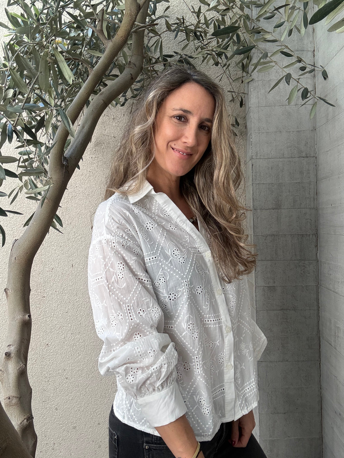 Blusa simple broderie blanca